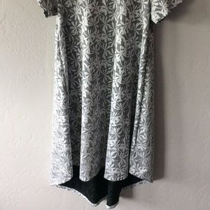 LuLaRoe Carly